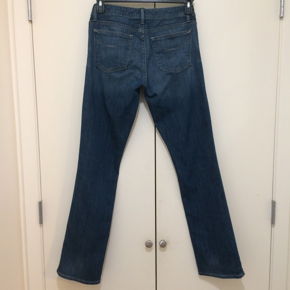 Gap Jeans Ladies Size 28/6 Real Straight Dark Wash - Picture 3 of 8